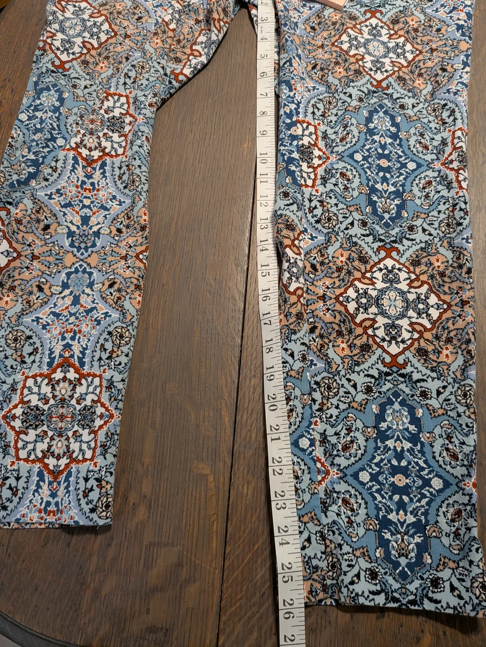 Chico's Multi Print Pull On Pants Dressy Casual Resortwear